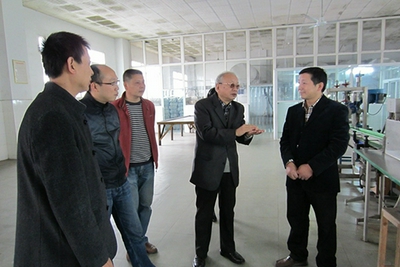 著名白酒專家、四川省釀酒工業(yè)協(xié)會(huì)專家副組長(zhǎng)（胡永松）親臨我廠指導(dǎo)